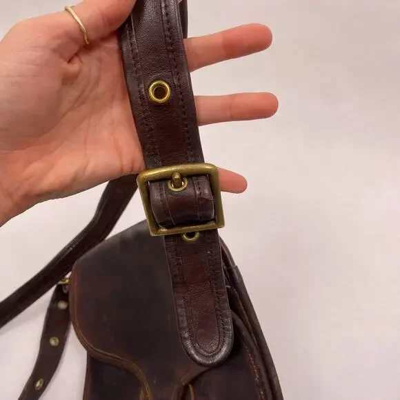 Vintage 1970's Coach Courier Pouch 8920 Leather Bag Brown - Picture 4 of 7